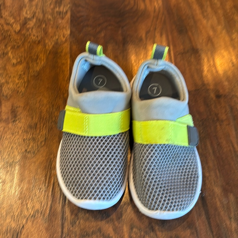 Cat & Jack toddler sneakers